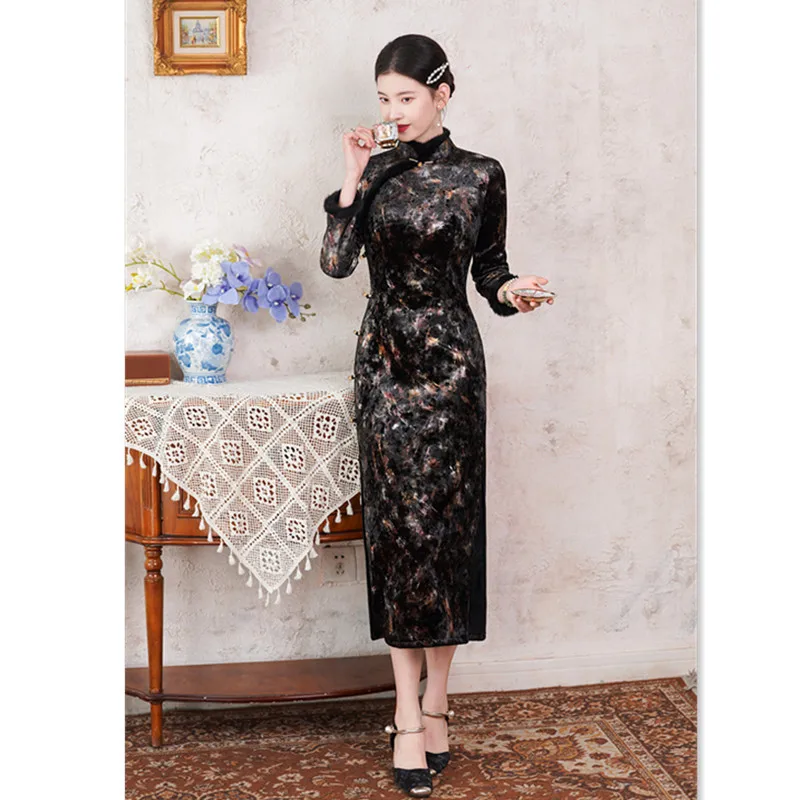 

Yourqipao Золотое бархатное утепленное платье Cheongsam с рукавами 3/4, зима 2022, вечернее платье Qipao для мам среднего и пожилого возраста