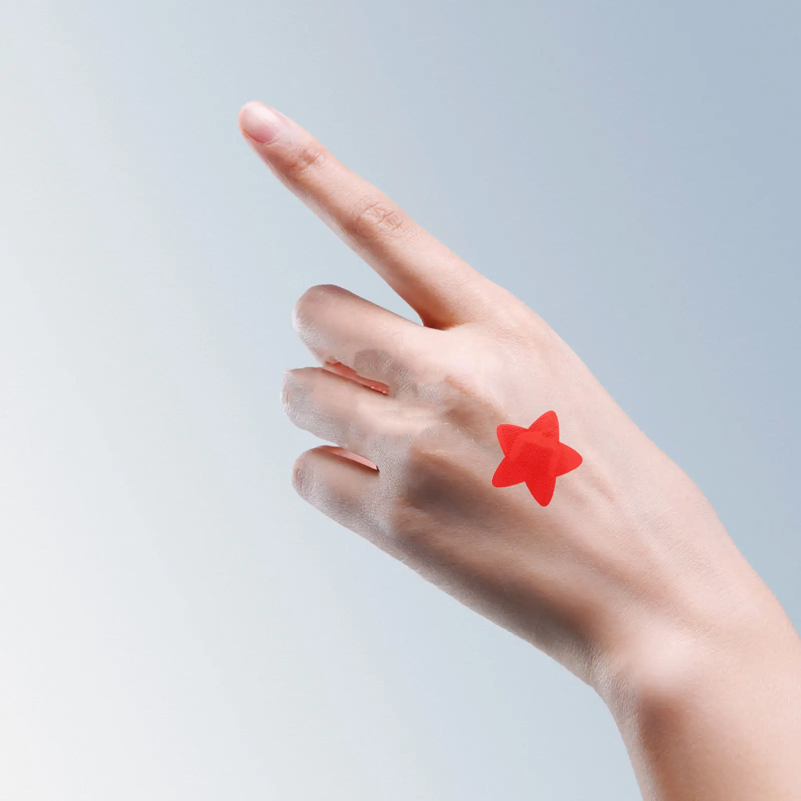 20Pcs Small Star Bandages Creative Red Color Breathable Finger Protectors Flexible Fabric Adhesive Cartoon Style Comfortable