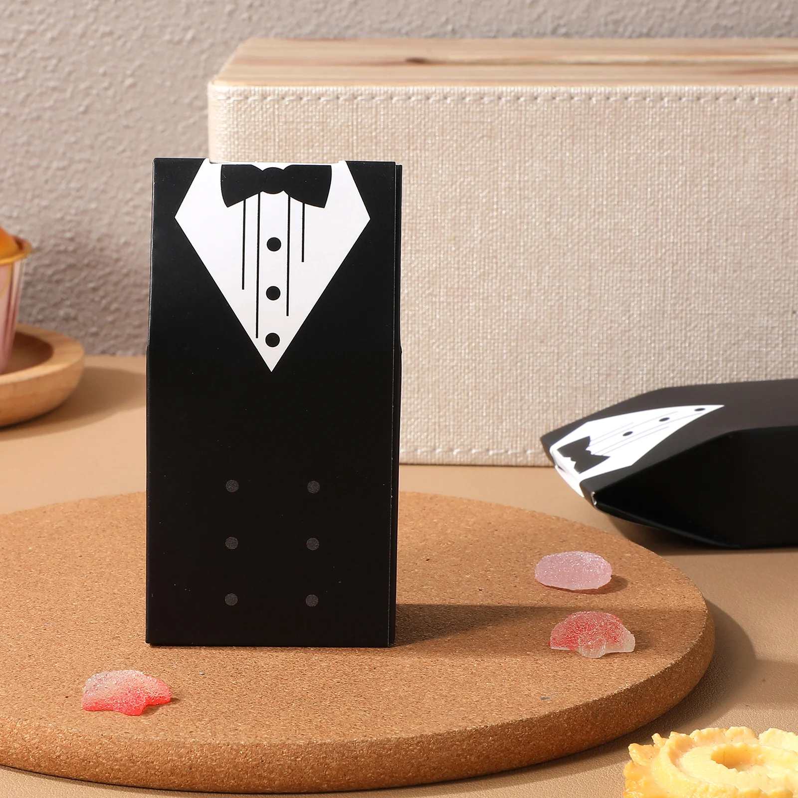 

50pcs Double-breasted Dress Candy Boxes Foldable Wedding Party Decorations Grooms Gift Box Favor