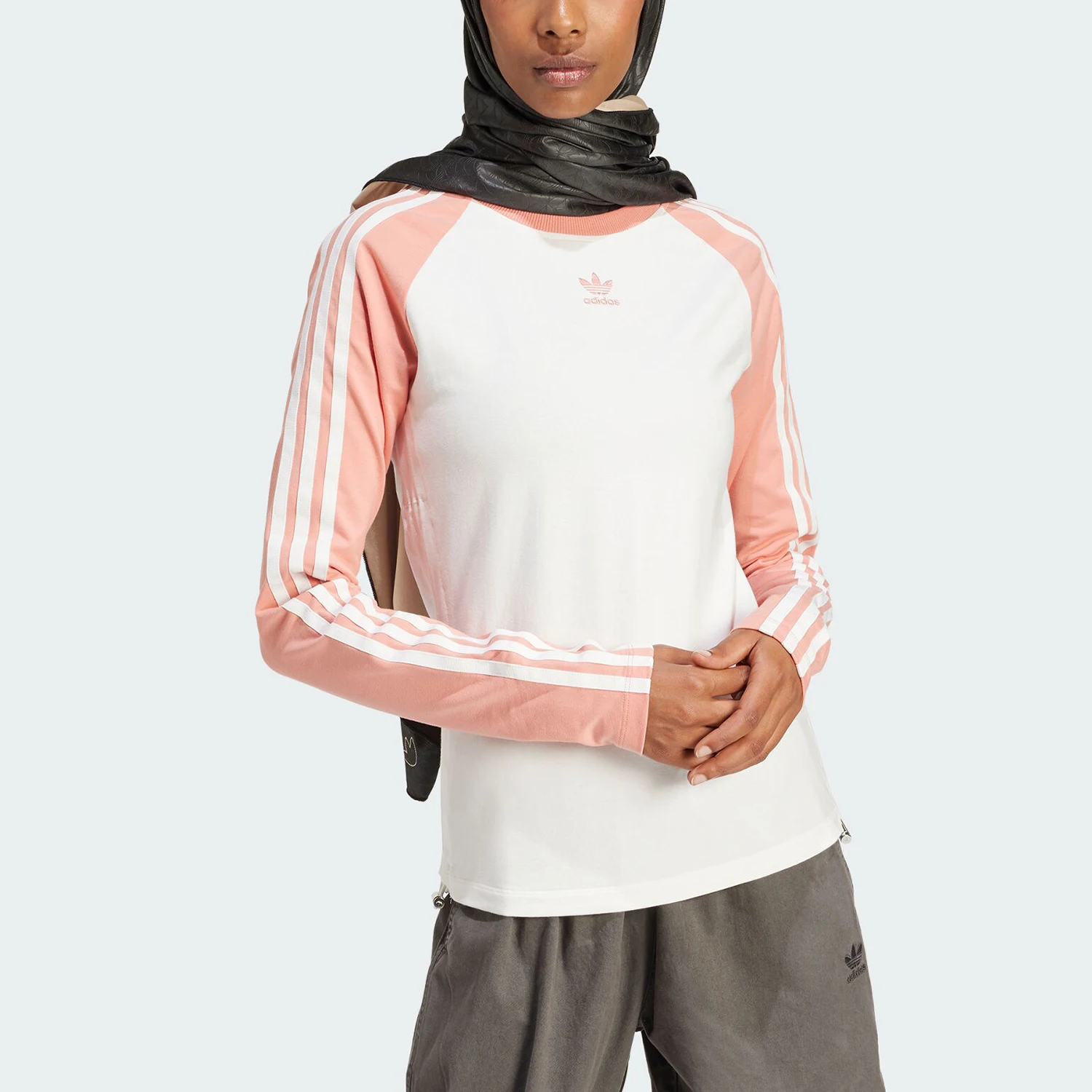 

Adidas genuine genuine Three Stripes Women's Loose Casual Sports Long Sleeve T-Shirt IY0781