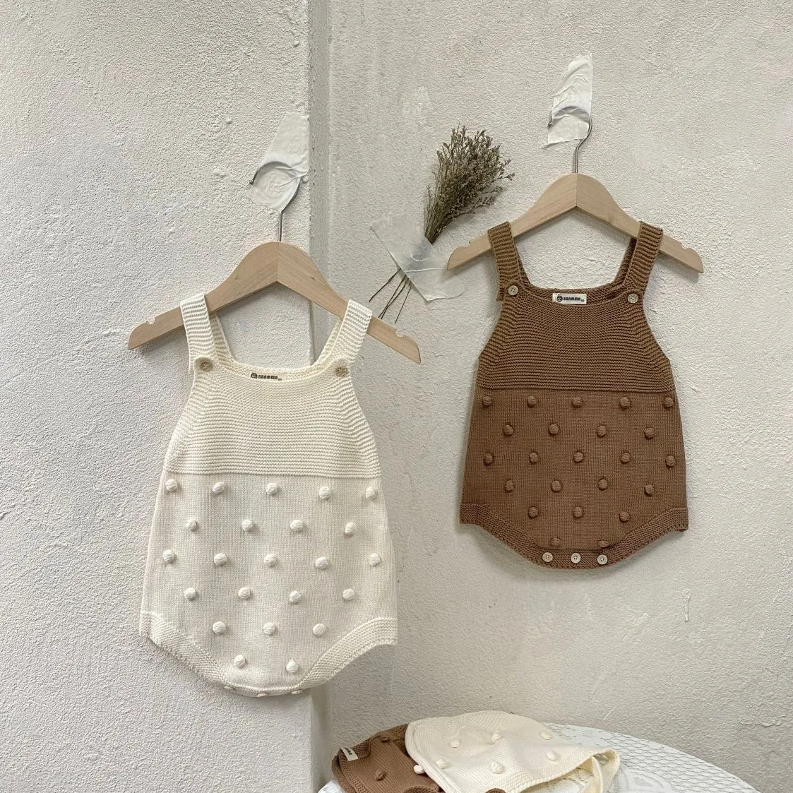 

2026 Spring Toddler Girls Rompers Knitting Solid Color Newborn Girls One-piece Bodysuits Sleeveless Kids Baby Girls Jumpsuits