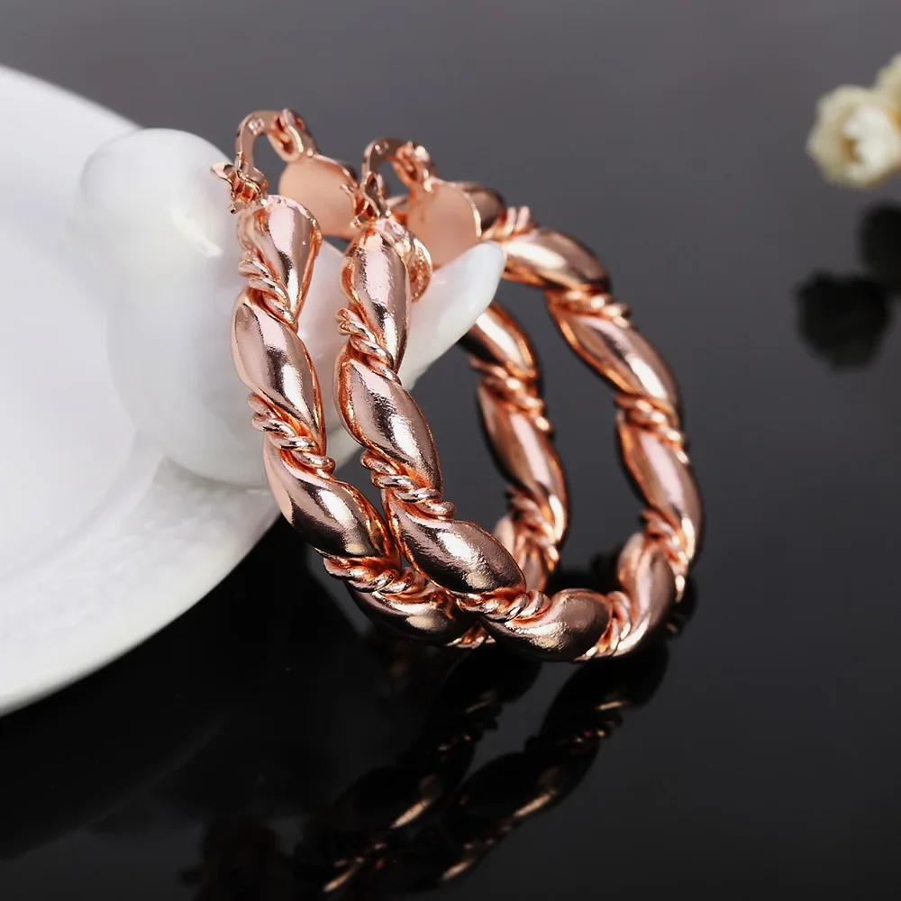 Gorące 18-karatowe różowe złoto Sznur Okrągłe duże kolczyki kółka 4 cm 925 Srebro Sterling Biżuteria Moda Impreza weselna popularna marka Prezenty świąteczne — zdjęcie 5