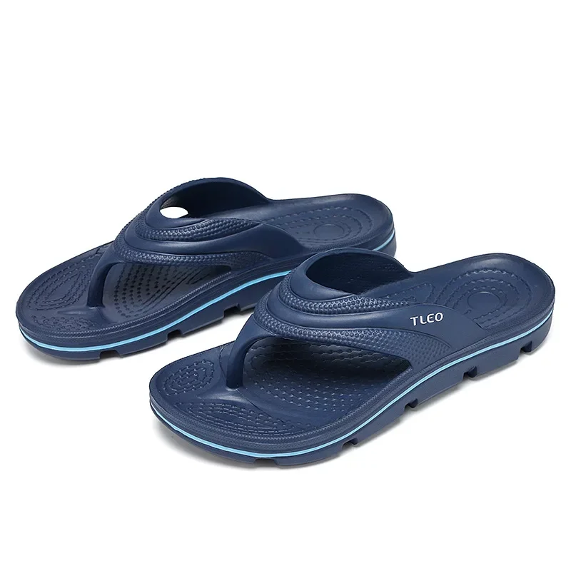 The new summer 2022 flip-flops for men\'s comfortable super light slippers EVA indoor non-slip soft massage sole slippers slides