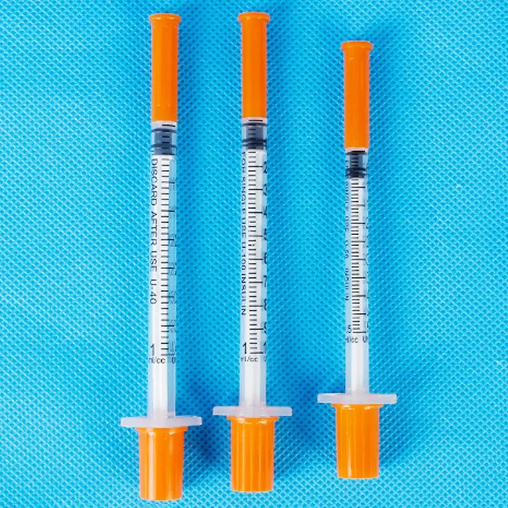 Seringa veterinária descartável, Seringa estéril de plástico, Tampa laranja com agulhas para animais de estimação, fazenda, animais, gado, ovelhas, cavalos, 1ml, 10pcs