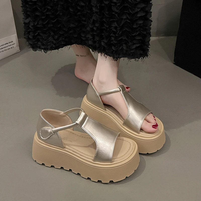 

2025 Summer New Retro Style Thick Bottom Wear resistant Leather Face Roman Fish Mouth Anti odor and Anti slip Sandals