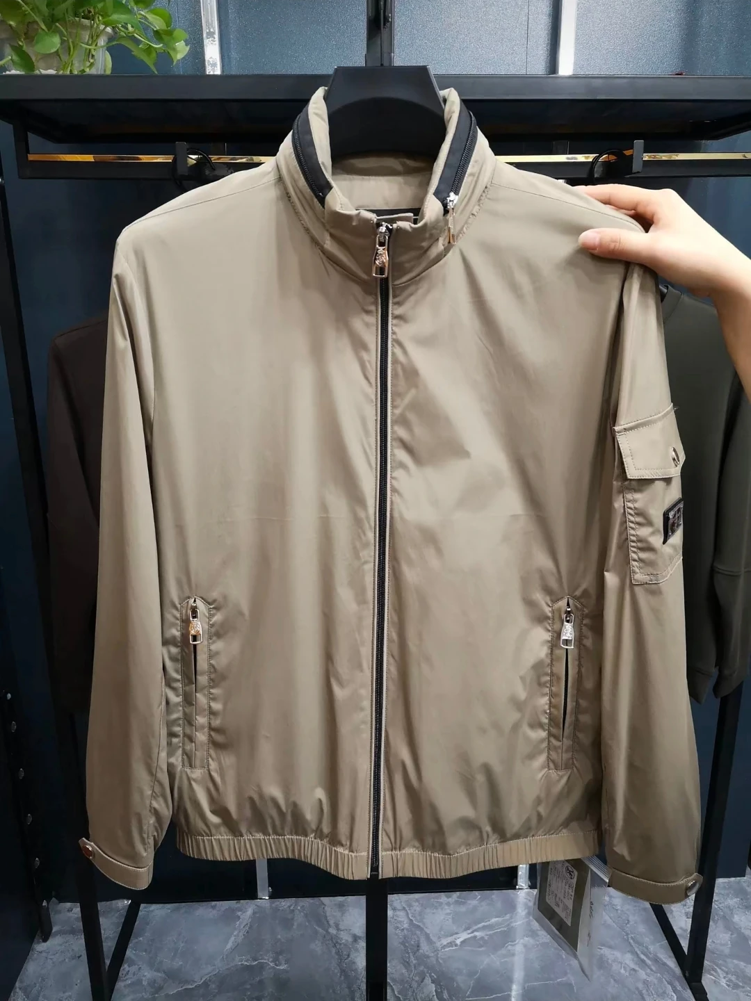 

Spring Autumn Men's Stand Collar Jaet New Faion Personali Cool Versatile High-End Feeling Slim Fit Antimicrobial Chines...