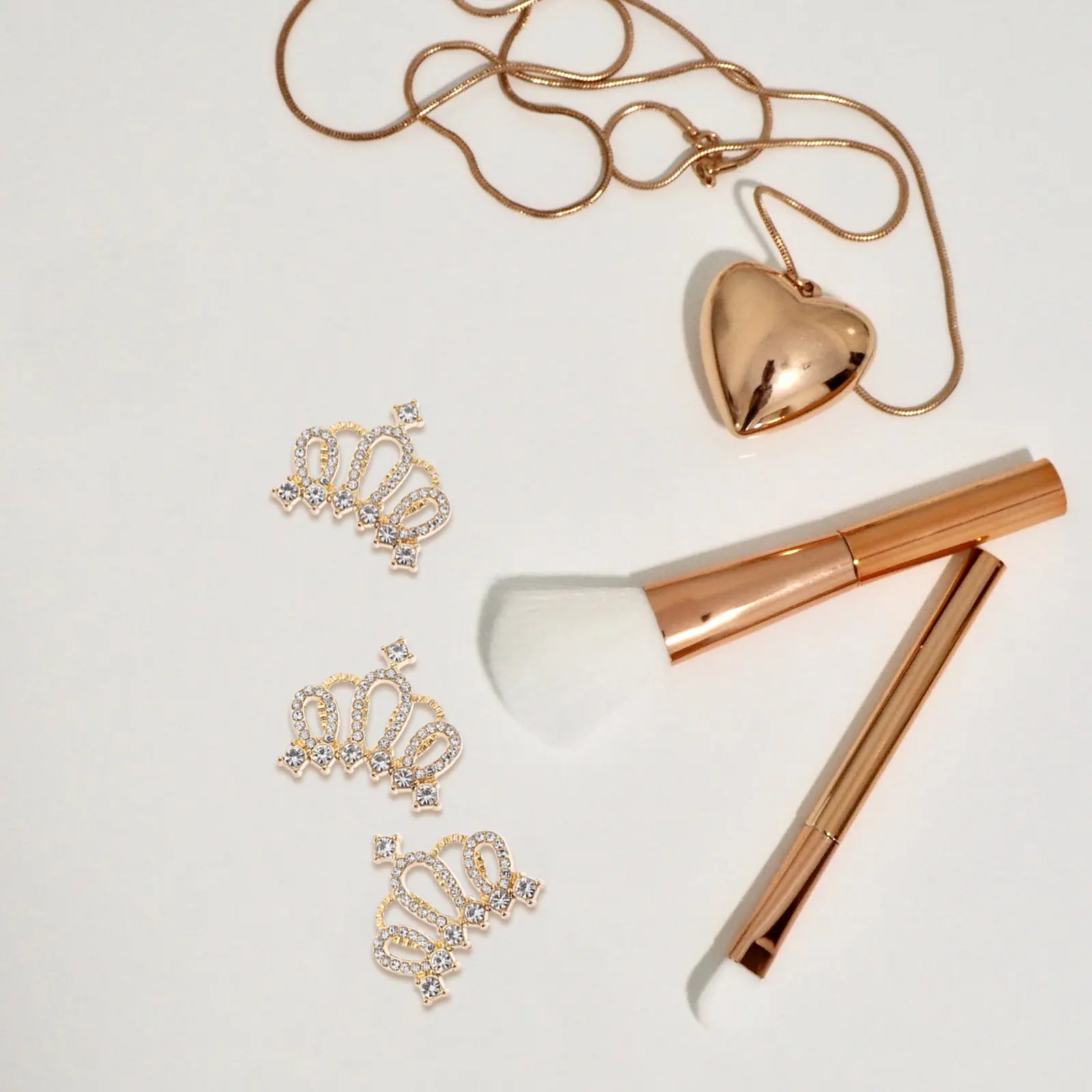 

10Pcs Crown Charm Decors Fine Craftsmanship Crown Hair Accessories Material for DIY Charms Clothes Decor Jewelry Findings