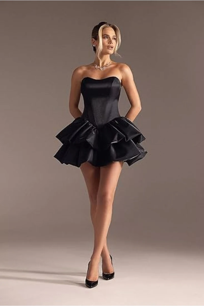 

Strapless Sweetheart Neck Satin Homecoming Dress A-Line Ball Gown Prom Dress Short for Teens Bridal Shower