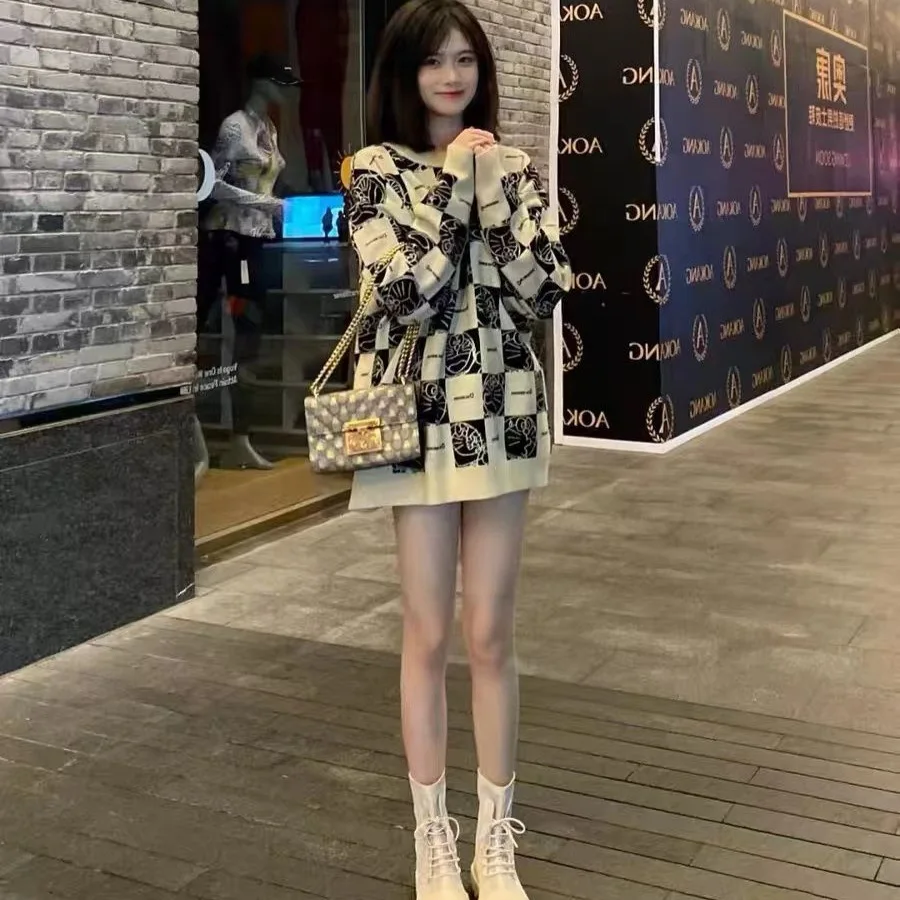 

Симпатичный свитер Doraemon в японском стиле в клетку, облегающая трикотажная рубашка средней длины с напуском