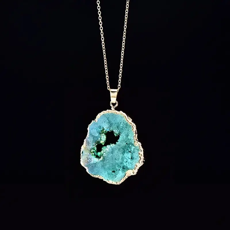 Pendant Necklace Natural Agate Quartz Geode Slice Pendant Crystal Amethyst Inlaid Hollow Necklace For Stress Reduction