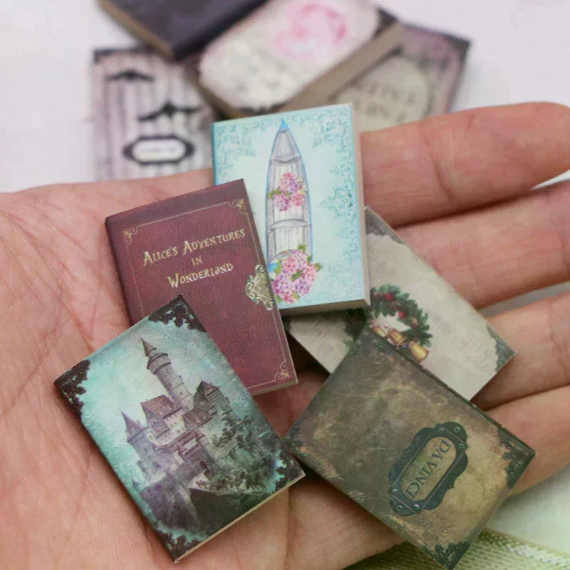 10Pcs 1/12 Dollhouse Mini Retro Books Model Dollhouse Study Room Decoration Toys Dolls House Micro Scene Construction Props
