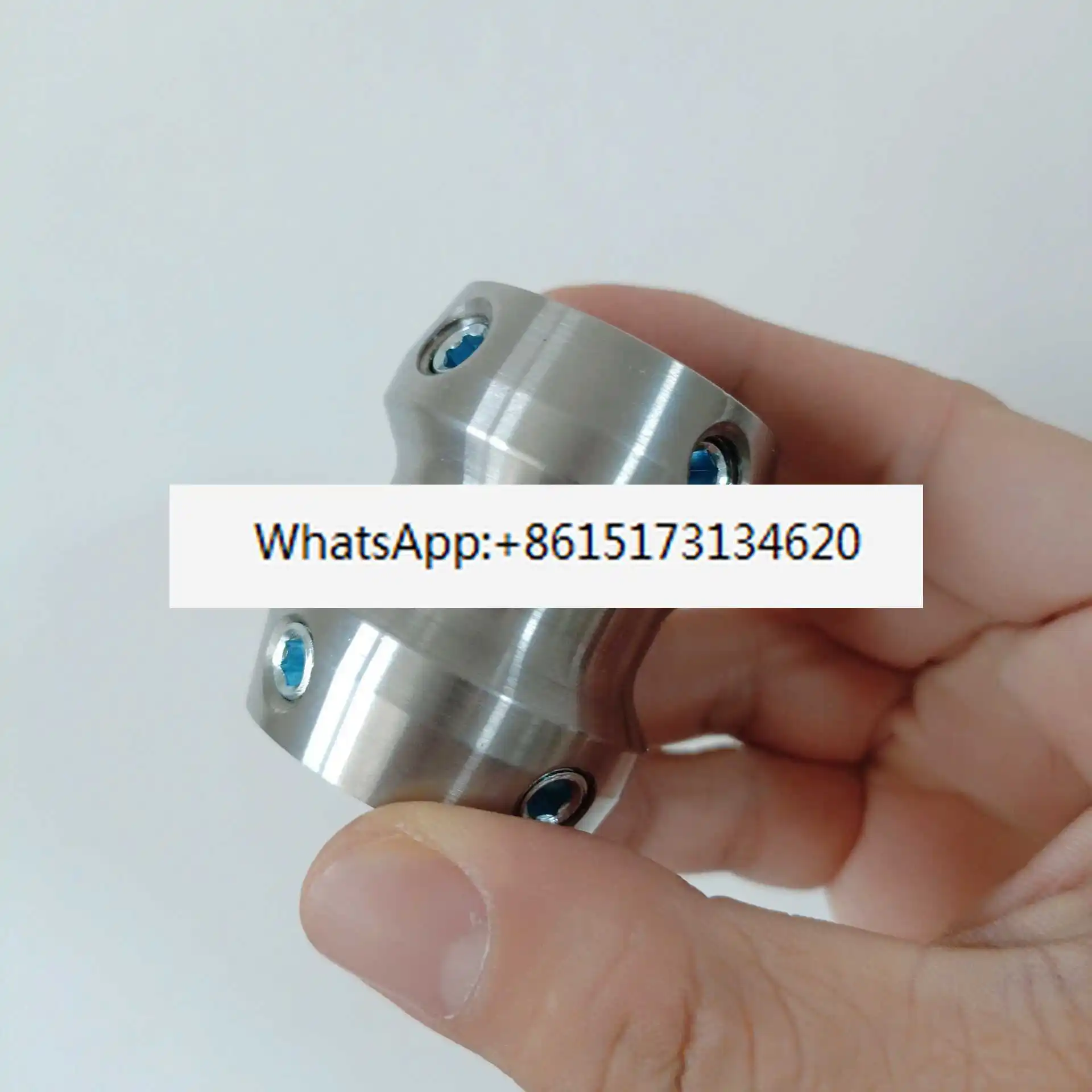 

Prosthetic connectors, prosthetic two-way joints, prosthetic joint accessories