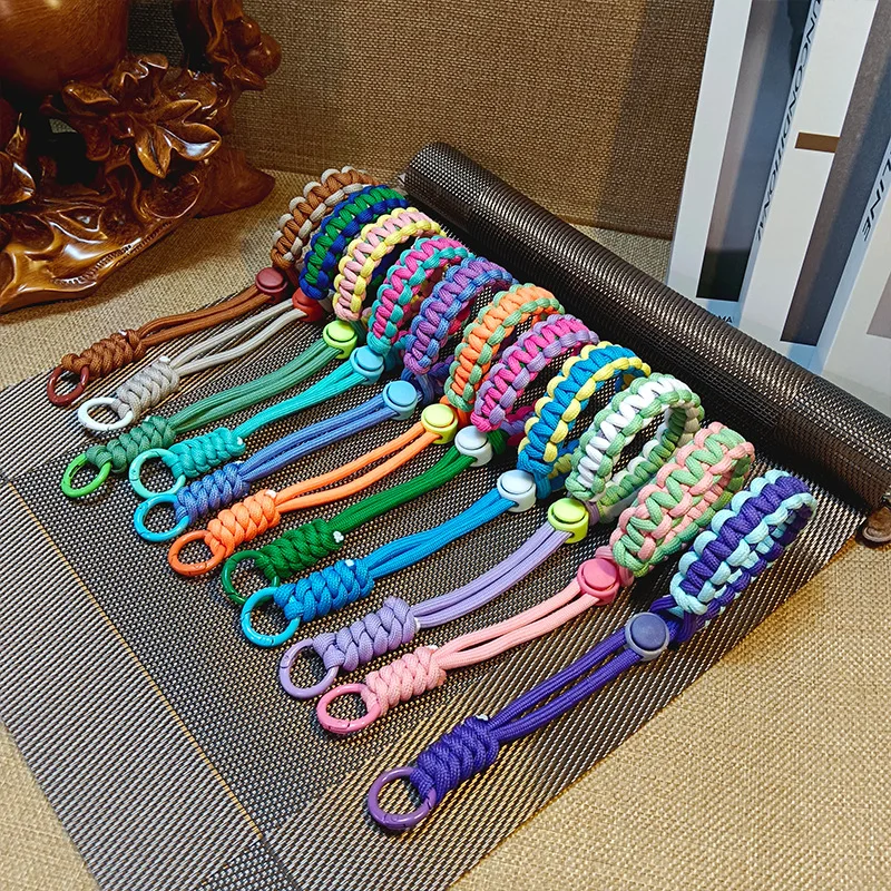 Hand-woven Wrist Short Lanyard Innovative Mixed Color Anti-lost Anti-fall Mobile Phone Lanyard Key Camera Lanyard