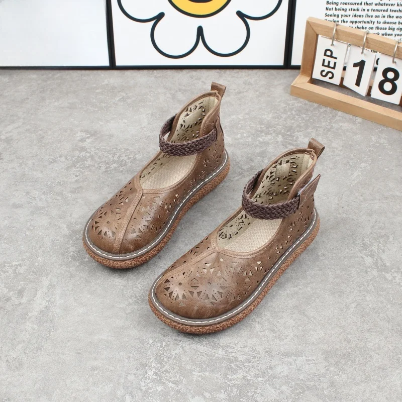 Comfortable Breathable Large Head Clog Shoes Women's Casual Hollow out Summer Forest System Retro Thick Bottom Sandals