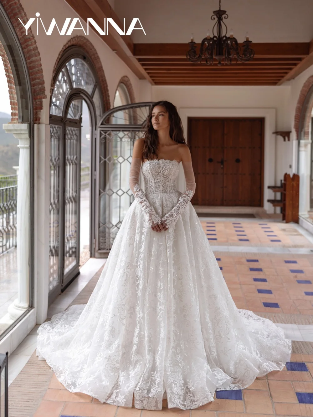 

Exquisite Shinny Pearls Wedding Dress Classic Lace Appliques Bridal Gown Customized A-line Strapless Long Dresses For Bride