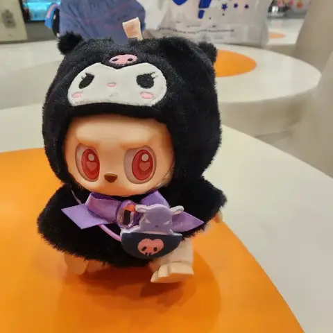 Het Sanrio Labubu Cape Set Söt Sittande Fest KT Melody Kuromi Kläder Monster Vinyl Dockkläder Julklappsleksaker 12 best sales Fran Bow plysch - №12