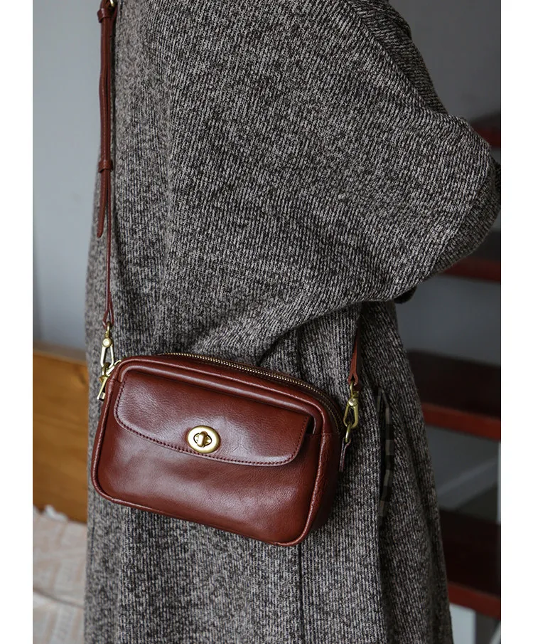 PNDME lässige, hochwertige Damen-Umhängetasche aus echtem Leder, kleine Schultertasche für Wochenendeinsätze und Partys, luxuriöse, handgefertigte Handytasche aus Rindsleder. – Detail 10