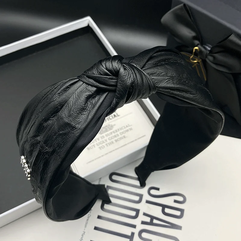 

Hair clip, fashionable new style, leather high skull top, face display headband, wide edge, pressed hair, face wash headband