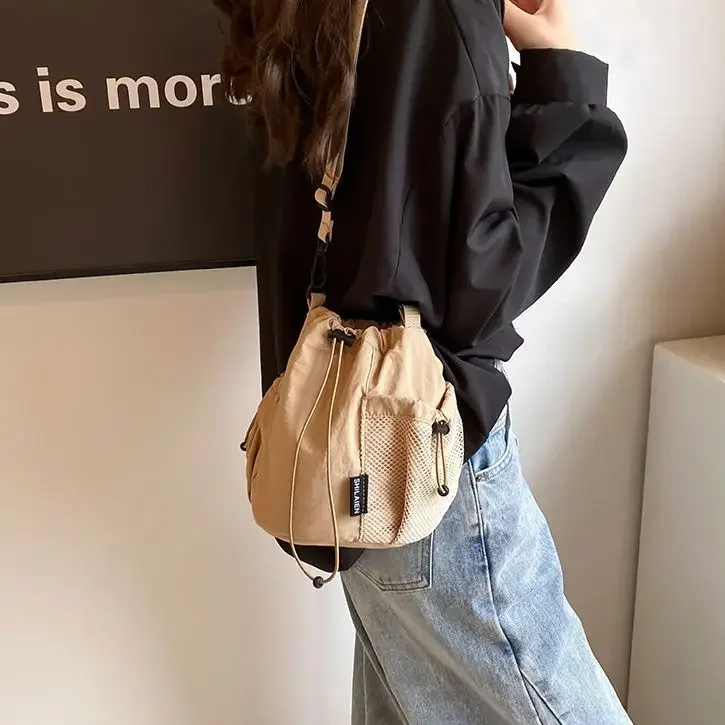 Niche Design Nylon Drawstring Outdoor Sports and Leisure Commuting One Shoulder Crossbody Versatile Bucket Bag