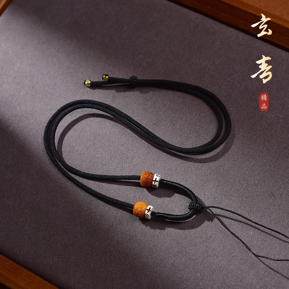 

Tibetan Handmade Woven Tangka Beeswax Cinnabar Necklace Jade Pendant Hanging Rope Tianzhu Matching Lucky Jewelry