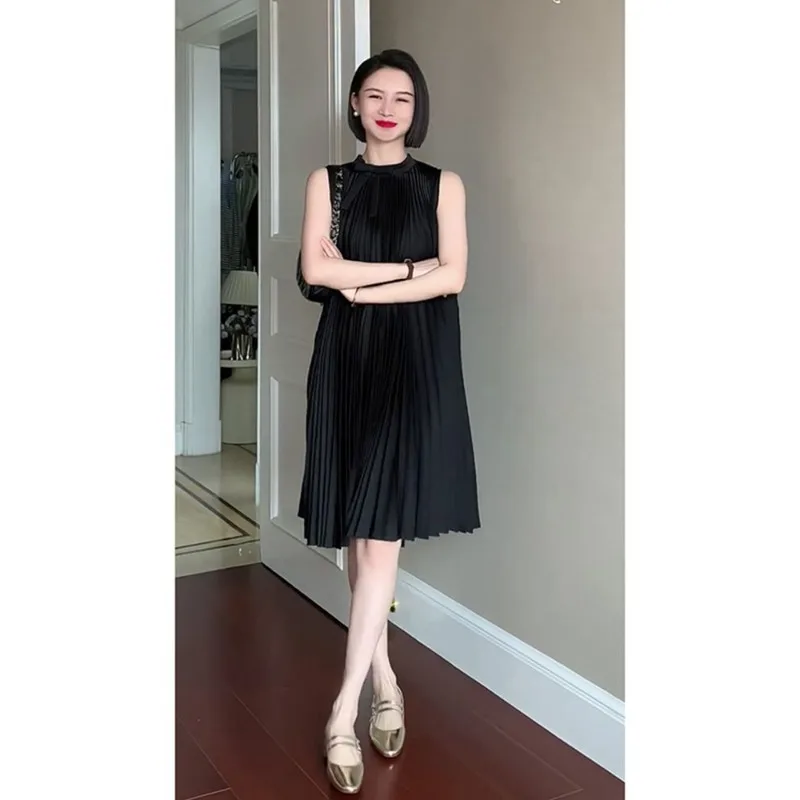 

Summer Women's Dress Sleeveless Tank Top Pleated Premium Elegant Minimalist Fit Fashionable Slimming Niche Versatile Casual