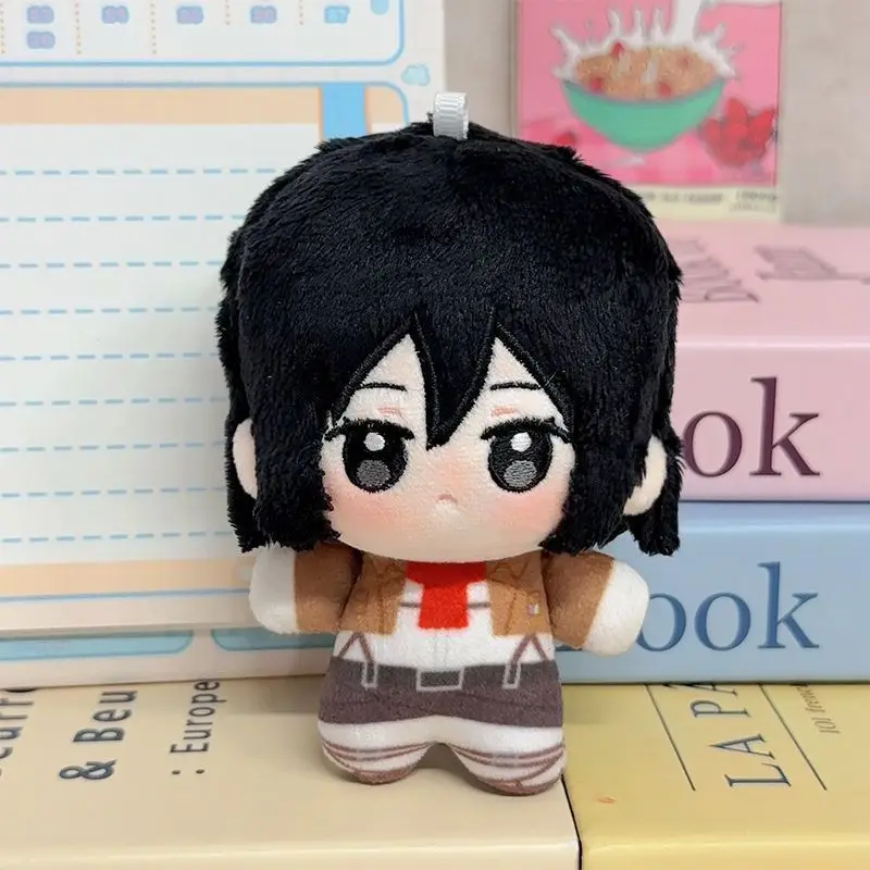 10 centimetri Eren Jaeger Peluche Ciondolo Anime Attacco su Titano Peluche Bambola NATALE Mikasa Ackerman Portachiavi Bambole Ciondolo Regalo Di Compleanno