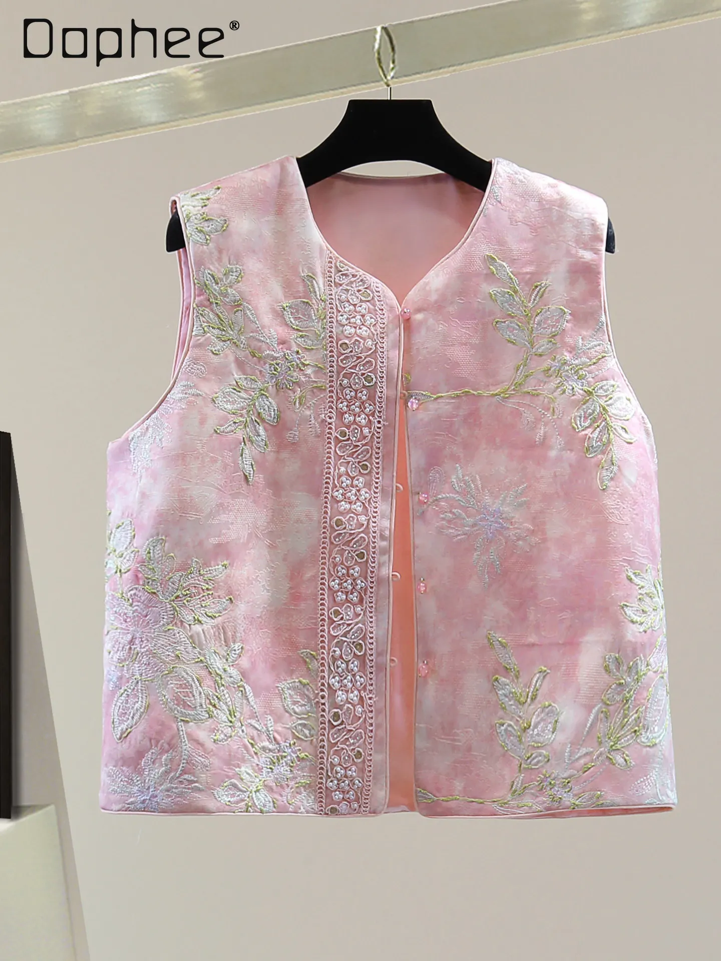 New Chinese Heavy Industry Embroidered Beaded Vest Women 2026 Spring Summer Loose Slimming Sequin Jacquard Sleeveless Coat