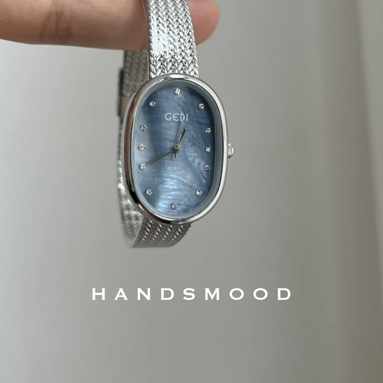 High-quality luxury watch oval fashion temperament motherofpearl silver high end simple quartz women's watch gift for girlfriend