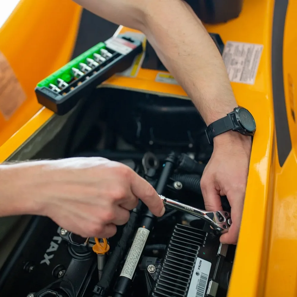 

9-Piece, 3/8-inch Drive, Star Socket Bit Set for Automotive and DIY Projects, Removable, reusable socket rail