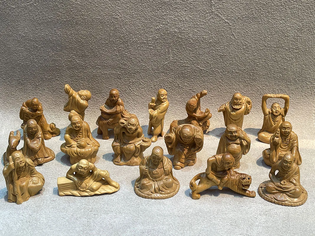 Q5052 - Set of 18 pcs 2