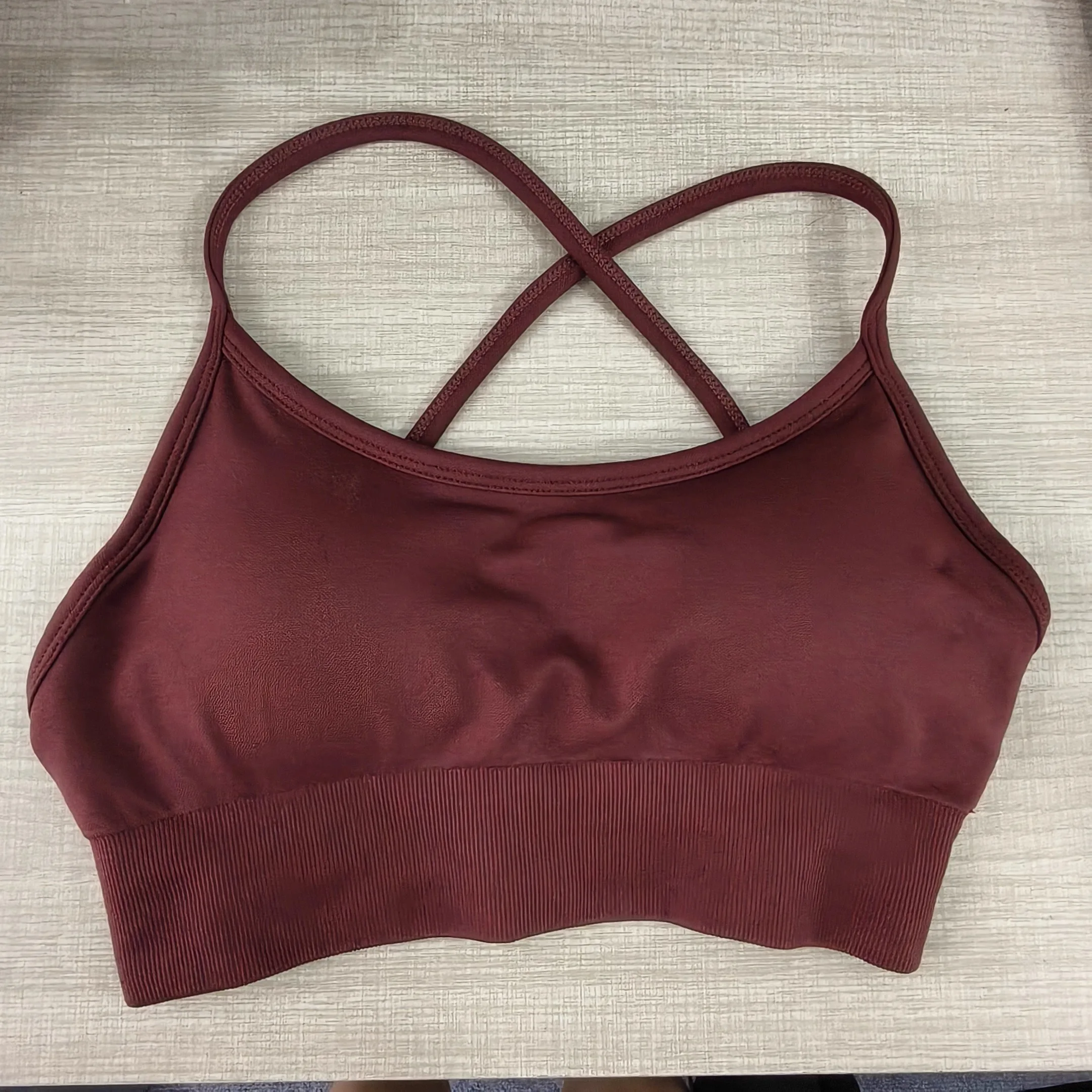 Sommerliche Yoga-Bekleidung für Damen: Atmungsaktive Unterwäsche, Sport-BH zum Laufen, formgebendes Push-up-Oberteil und stoßdämpfendes Top – Detail 10