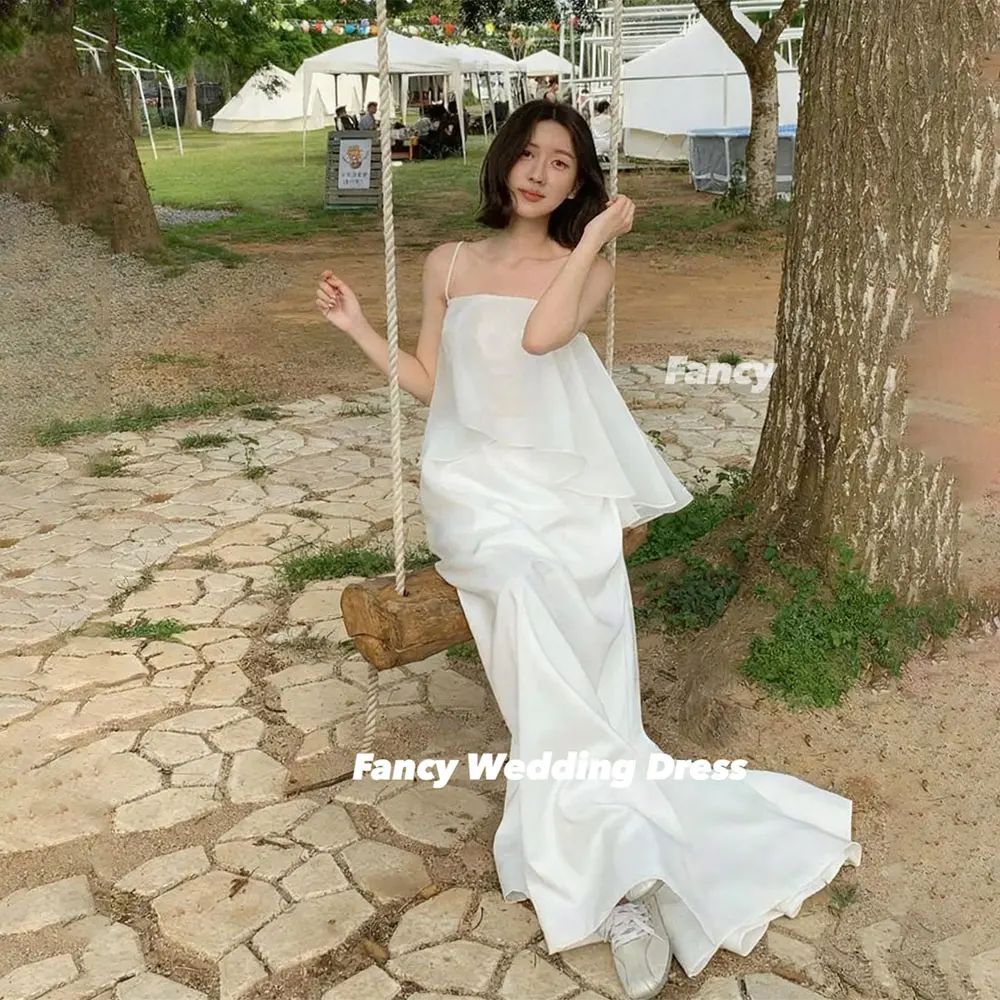 Fancy Simple Satin A Line Korea Wedding Dresses Spaghetti Strap Bride Party Dress Customized Sleeveless Wedding Gown