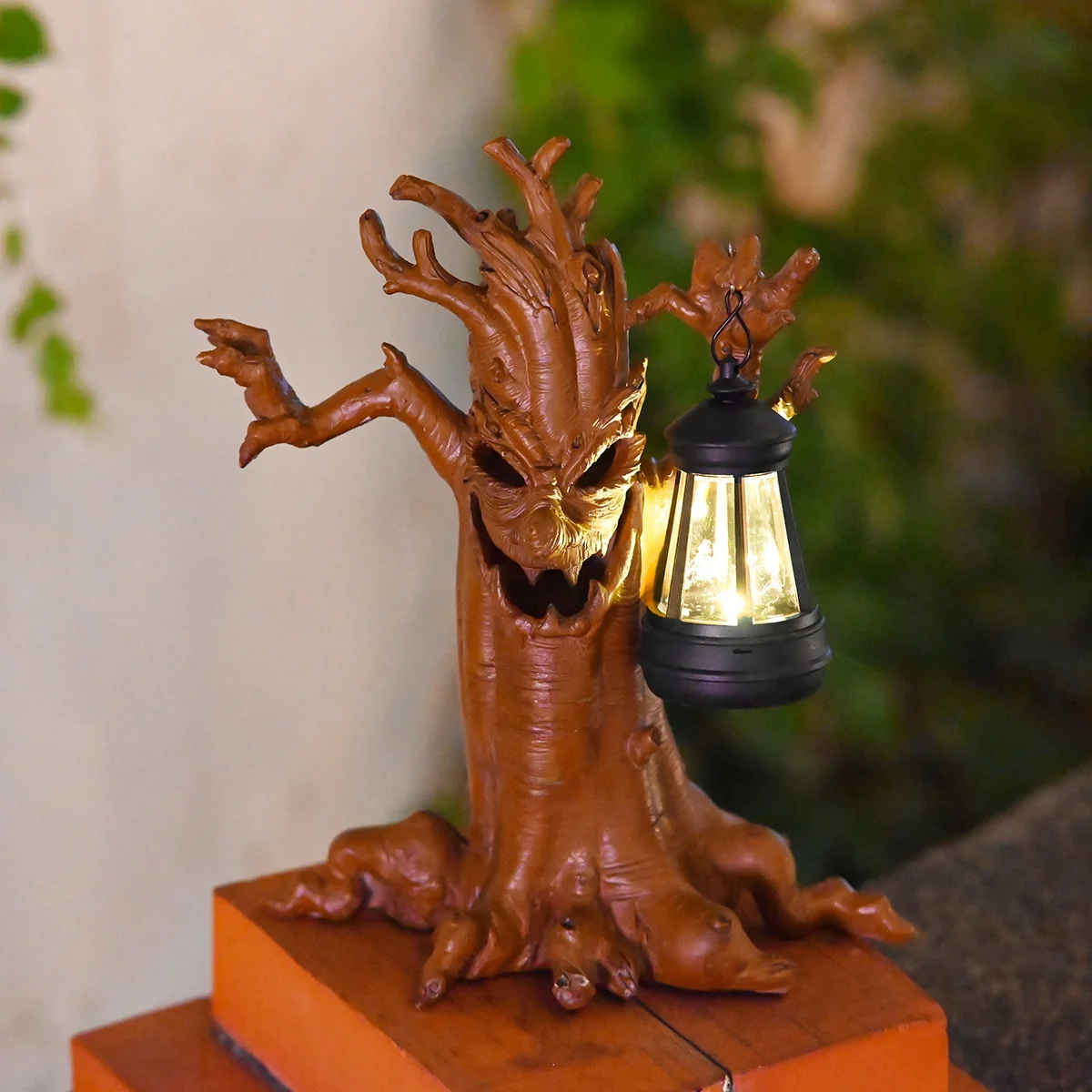 Halloween Garden Ornament for Led Tree Specter For Seasonal Outdoor Decor for Solar Powered Outdoor Statue Solar Garden