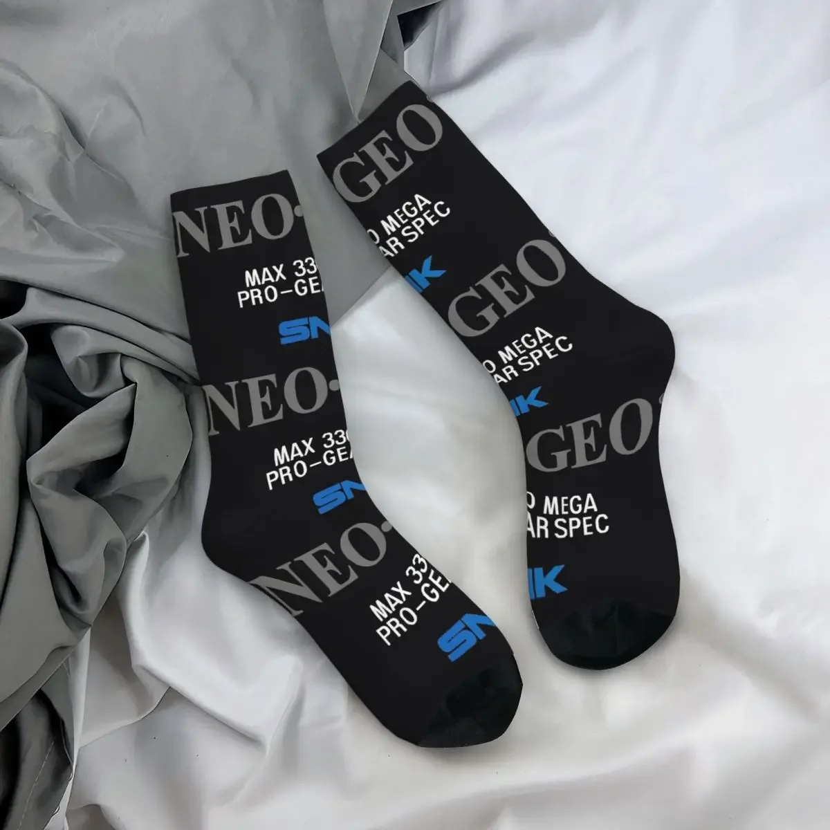 

Носки All Seasons Crew Stockings с логотипом Neo Geo, носки Neogeo Arcade, повседневные длинные носки для мужчин и женщин, подарки на День святого Валентина