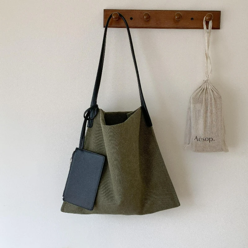 

Leisure Lazy Textured Casual Tote Bag Ideal for Commuting Crossbody Shoulder Bag Large Capacity Fashion Composite Bag for Women