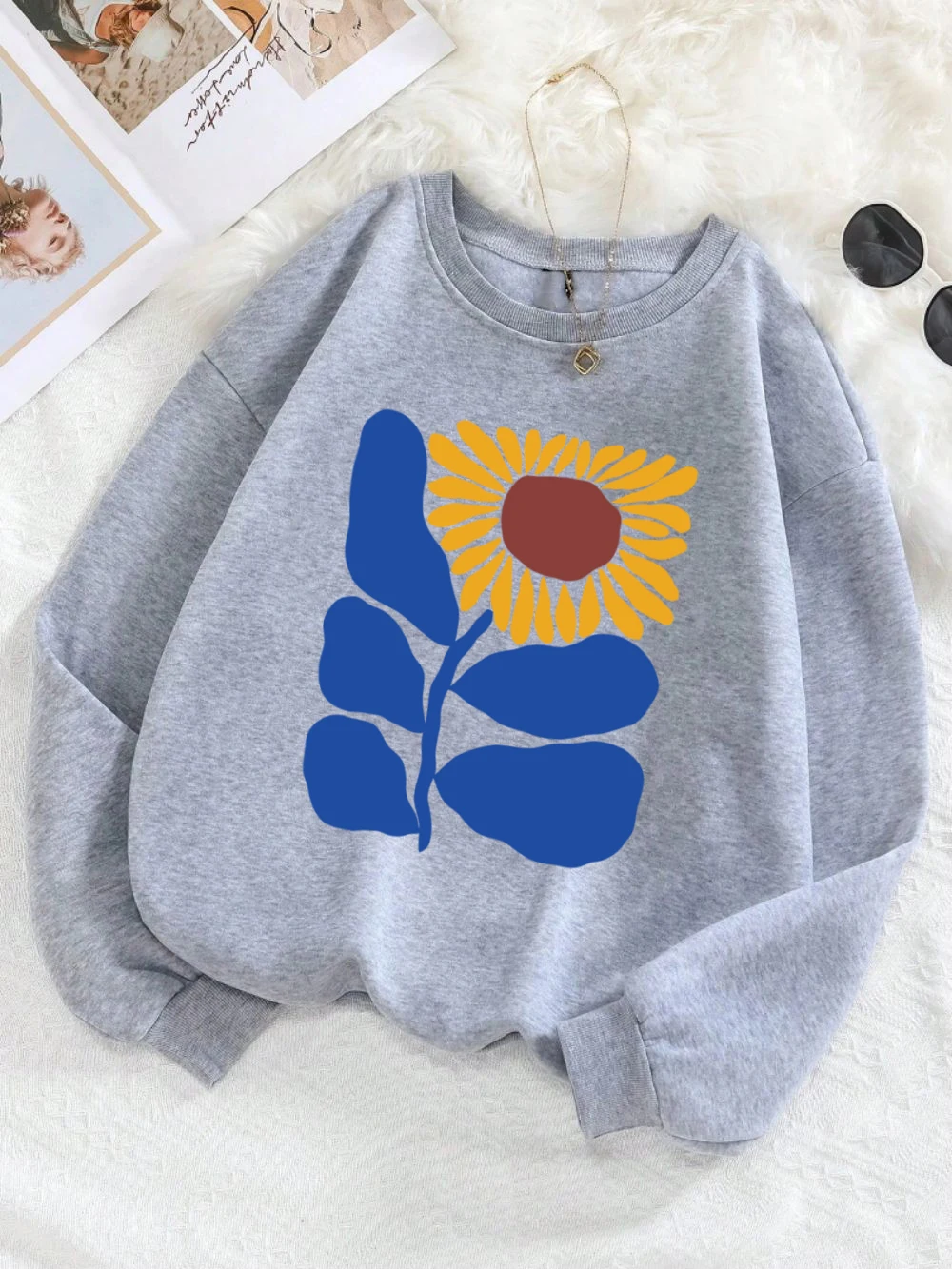 Colored Sunflower Sweatshirt Women Graffiti Prints Hoodie Fleece Warm Crewneck Loose Pullover Casual Comfortable Female Tops