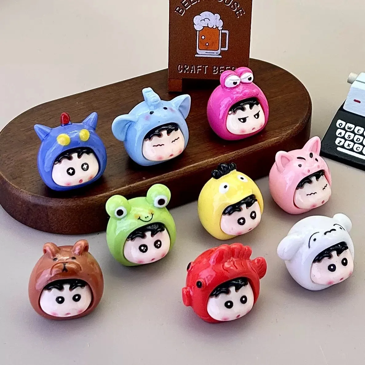 1Pcs Random Style Anime Crayon Shin-chan Q Version Action Figure PVC Model car ornament Toys Doll Desk Decor Collectible Gifts