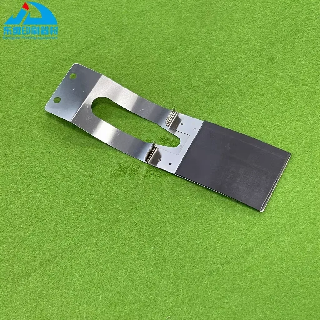 mola-de-aco-inoxidavel-para-alisador-de-folhas-de-alimentacao-roland-r700-705