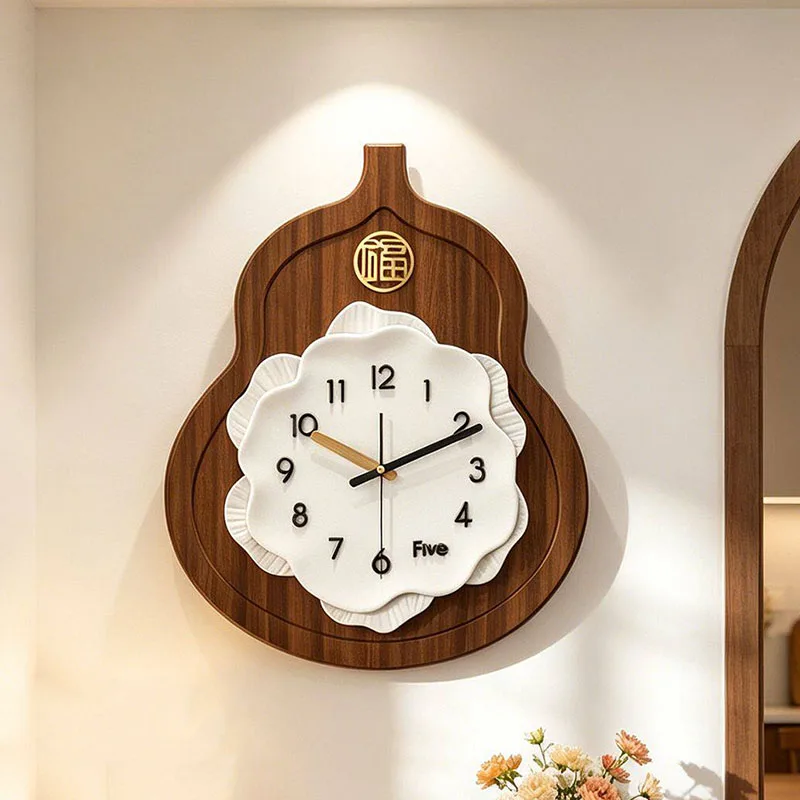 Fashion Restaurant Wall Watch Luxury Living Room Modern Bedrooms Design Clock Wall Creative Reloj De Pared Ornaments Home Decor