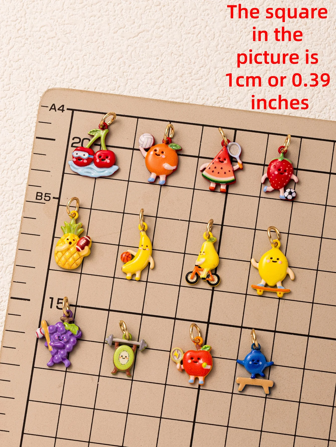 Neue Modische Niedliche Bemalte Früchte-Serie: Traube, Ananas, Kiwi DIY Anhänger Charms für Schmuckherstellung – Detail 1