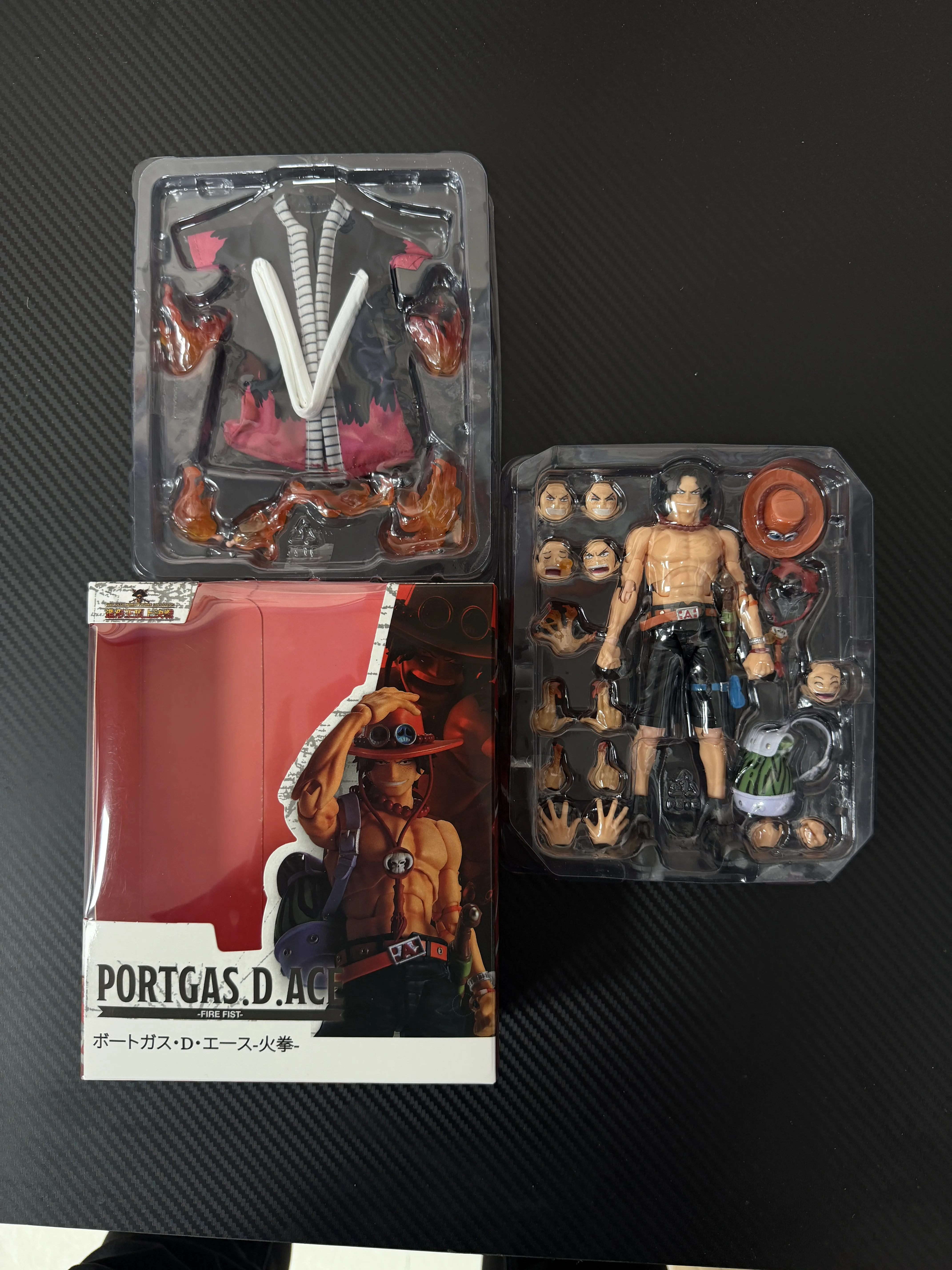 Bandai Soul Limited -SHF Fire Boxing Ace Top War One Piece Joint kan worden gemaakt tot een Japanse versie en is op voorraad.