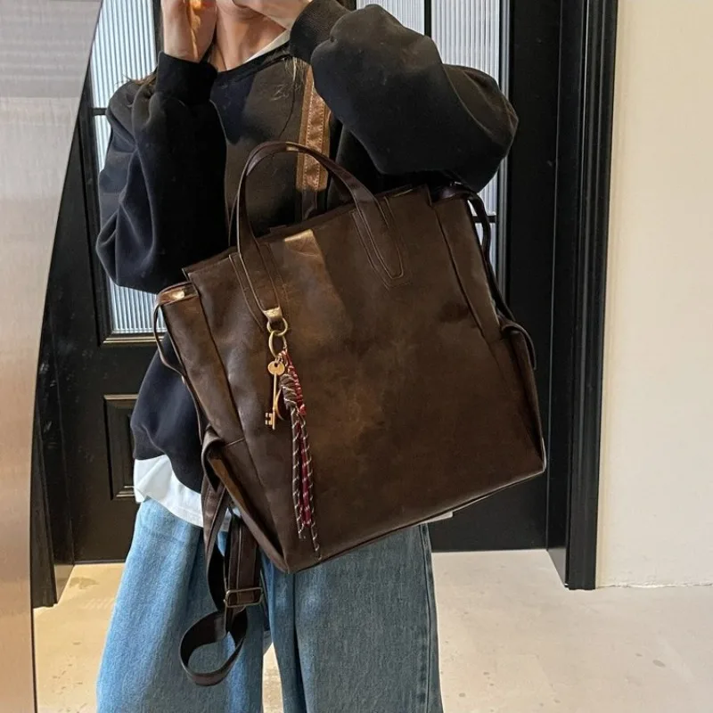 

Hot Selling Retro Backpack for Women, Large Capacity Casual Versatile Commuting Backpack, Street Trendy High-end Travel Backpack