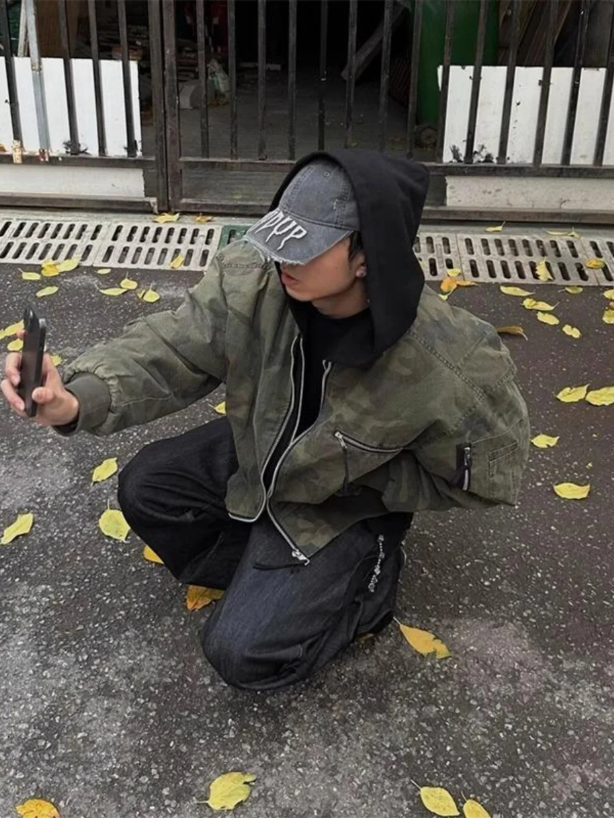 

Мужская винтажная куртка-бомбер в стиле стритвир с камуфляжным принтом, из утолщенного хлопка, в стиле бейсбольной куртки, повседневная, свободного кроя, на молнии