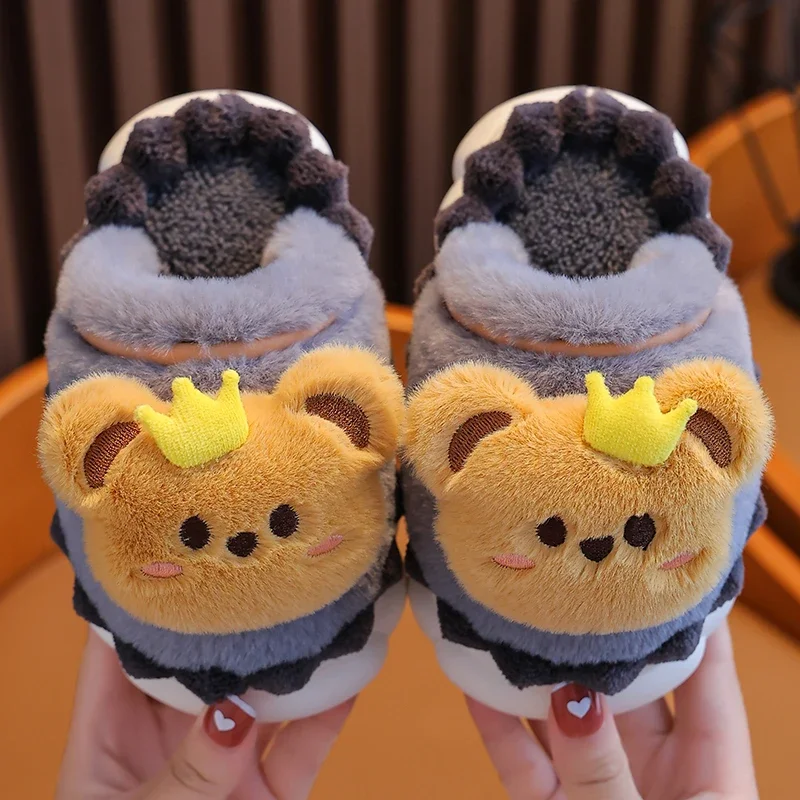 2024 New Winter Children\'s Fluffy Slippers Cute Little Bear Non-slip Soft Slides Boys Warm Indoor Mule Kids Home Cotton Shoes