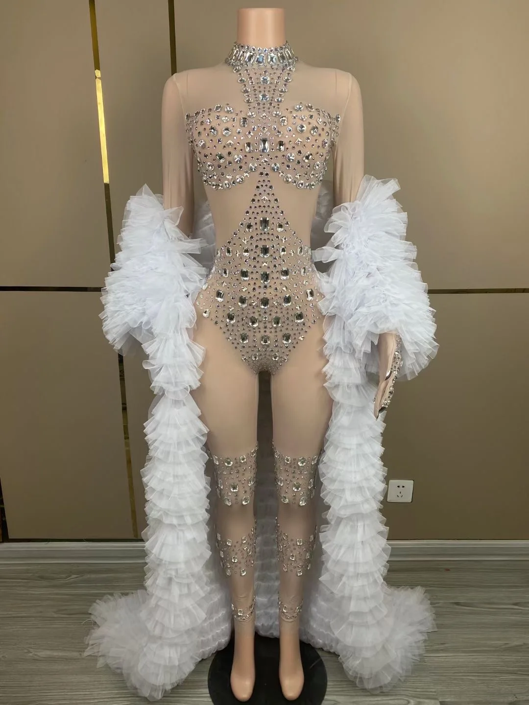 

Sexy Bodysuit Cape Coat Bar Nightclub DJ Female Singer Dancer Queen Crossdressing Shiny Rhinestone Stage Performance Costume