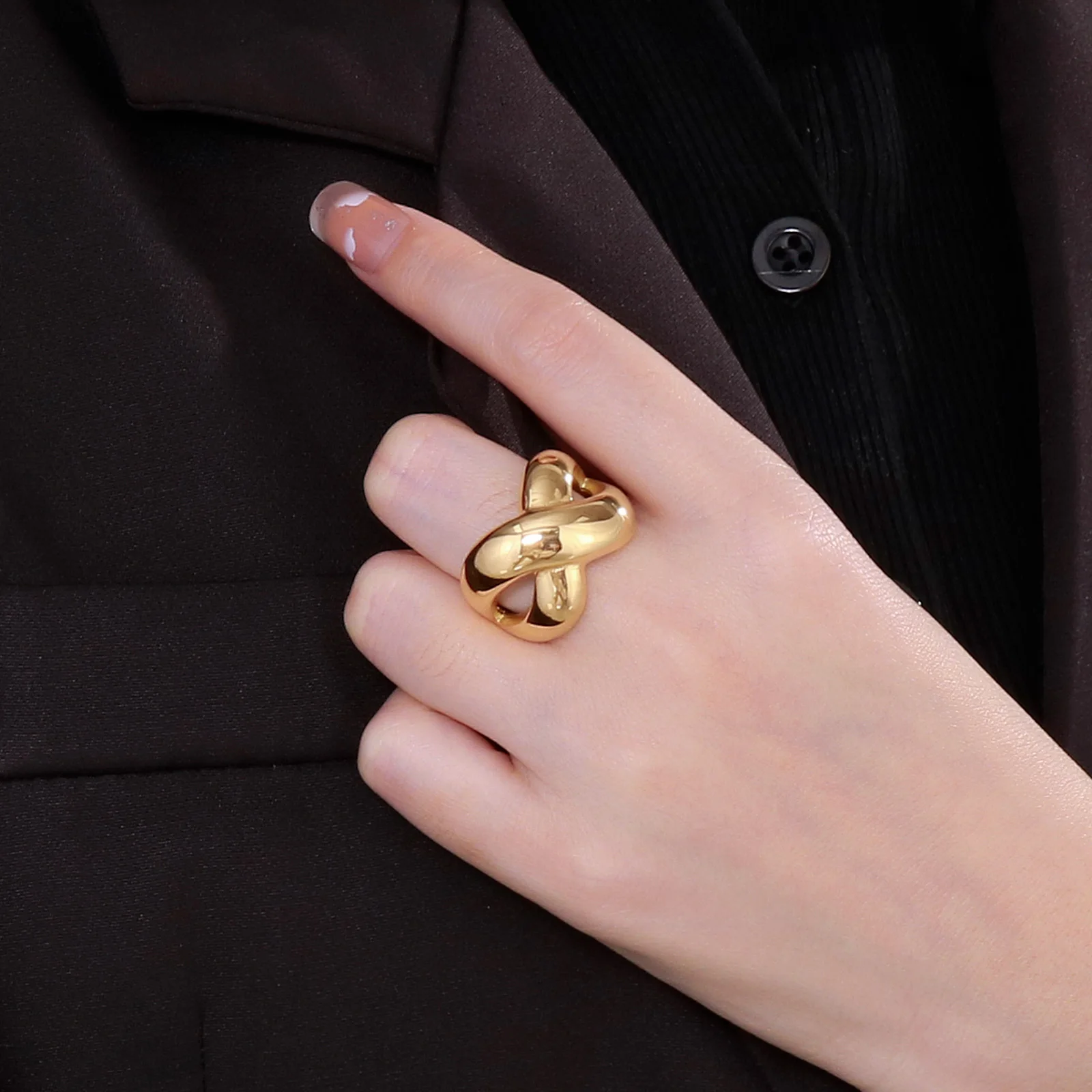 

Новое преувеличенное бесконечное кольцо с толстым узлом для женщин, ювелирные изделия из нержавеющей стали, кольцо на палец, женский подарок на вечеринку Anillos