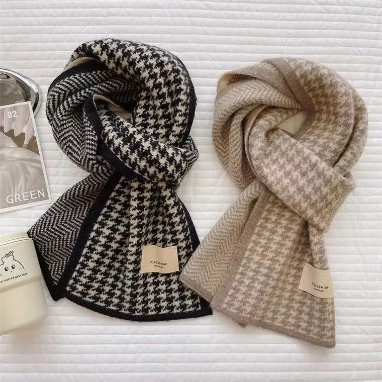 Scarf female winter new atmosphere sense of double-sided students cute warm thickened knitting senior sense of scarf