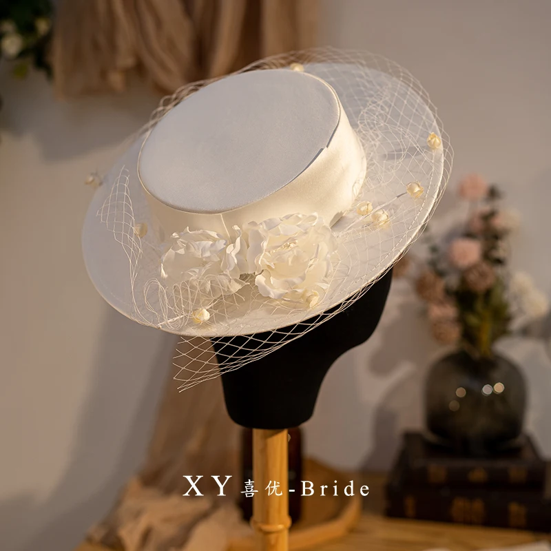 Vintage French Ladies Wide Brim Fedoras Headwear High End White Flower Wedding Hat with Dot Veil Elegant Church Party Formal Hat