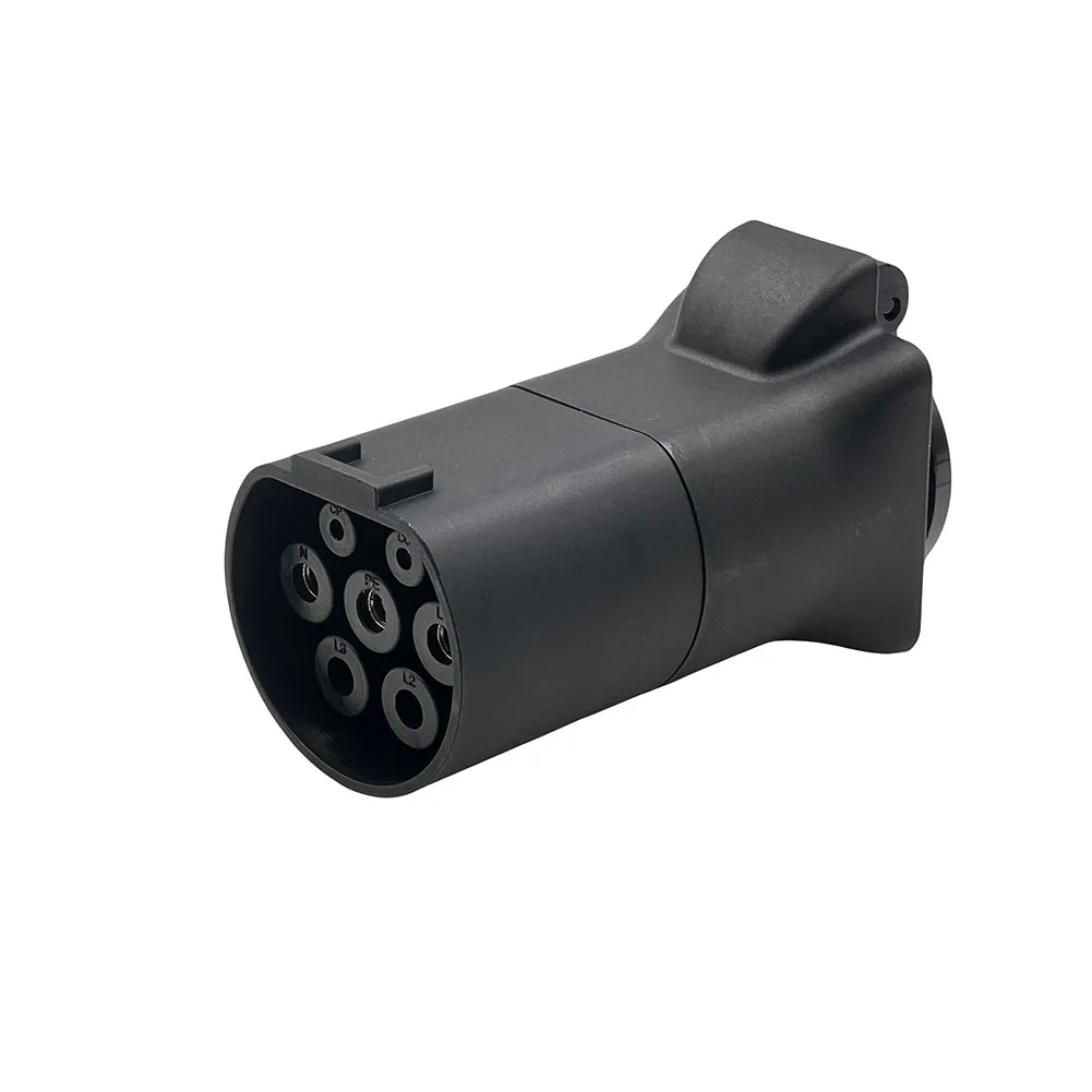 Type 2 Connector Vehicle to Load Adapter for MG4 For MG5 MGZS with 16A Current and 3 5kW Power Output for EV and Devices