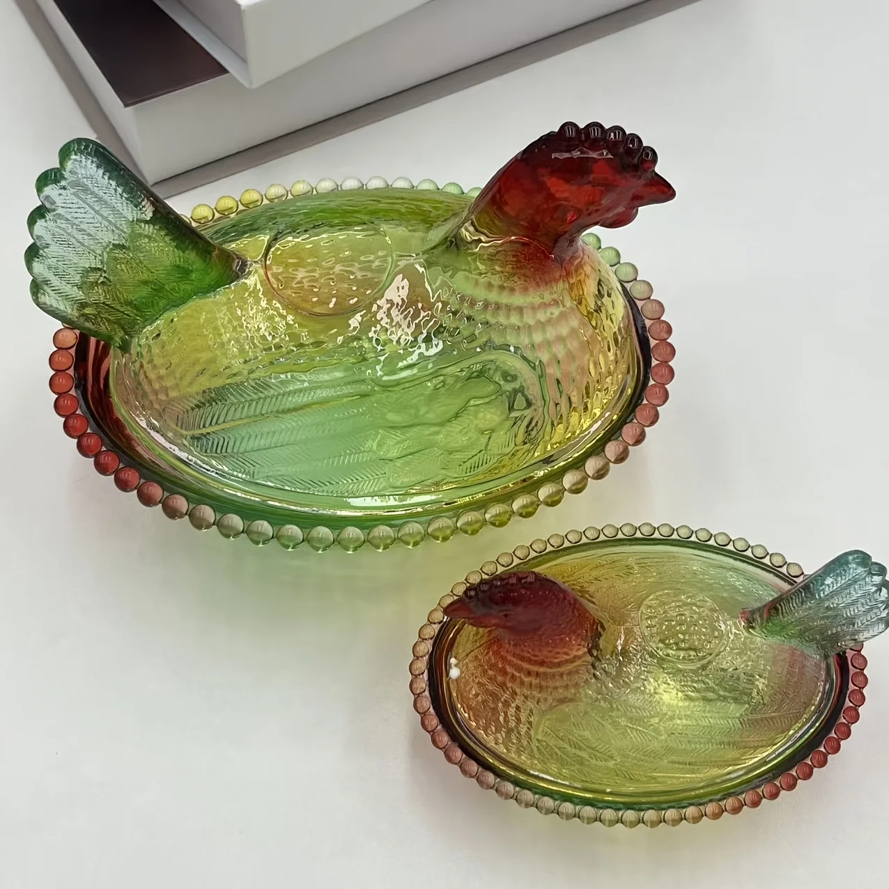 

3pcs Chicken Fine Shape Glass Candy Dishes And Plates MATS, Rural Style Covered Fruit Bowl, Candy Bowl, Multicolor Desktop Desse